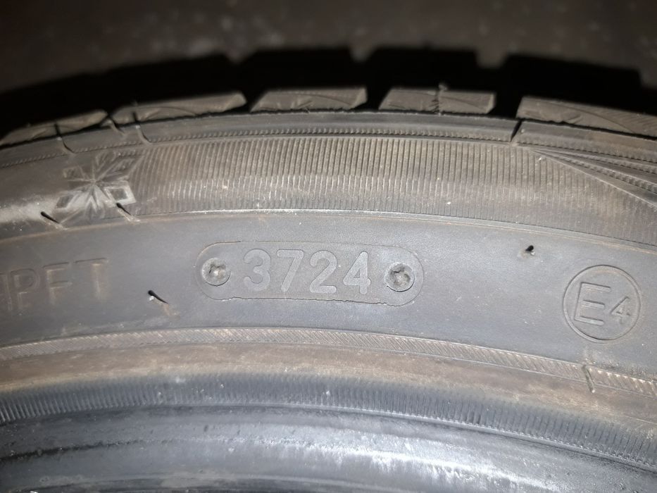 Зимние шины  TRIANGLE plo