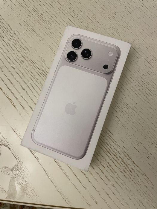 iPhone 17 Pro Max 256gb Silver / Sim+eSim / новый