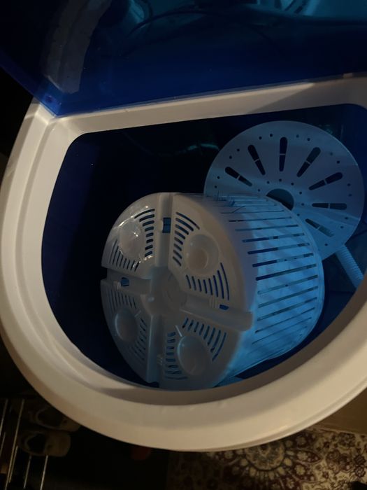 Продается мини стиральная машина.