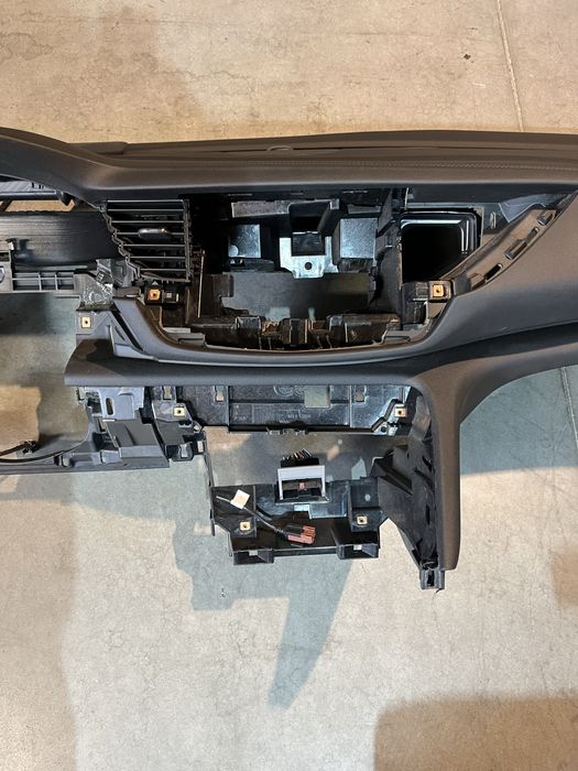Plansa bord opel insignia 2017-2025