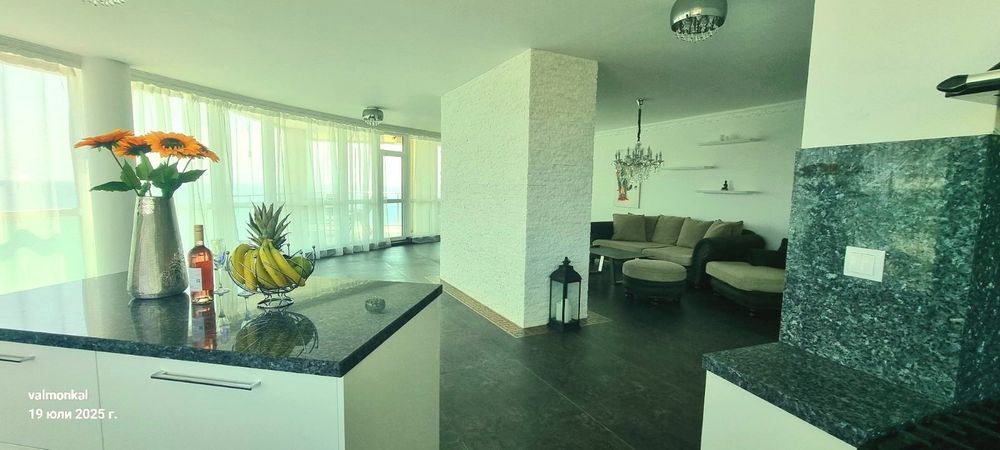 Дава се под наем Тристаен апартамент в Бяла - 232 кв.м за 178.5 € - Снимка #12