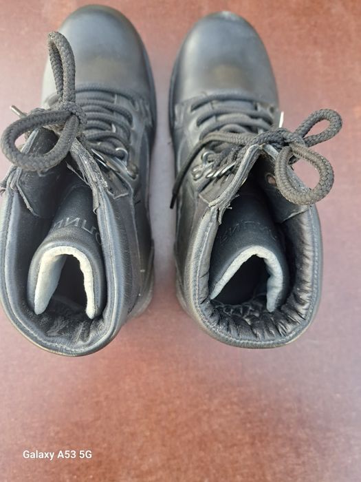 Продавам обувки "Кубинки ".