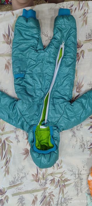 Продаются комбинезоны детские для новорожденных.