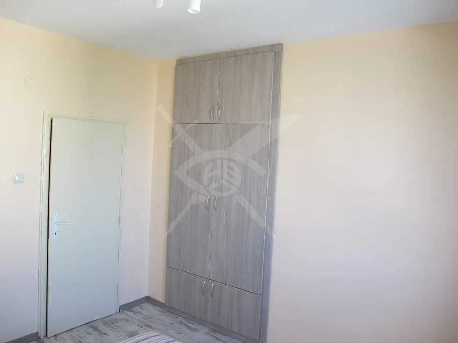 Продава се Тристаен апартамент в Пловдив, Въстанически - 82 кв.м за 927 €/кв.м - Снимка #8