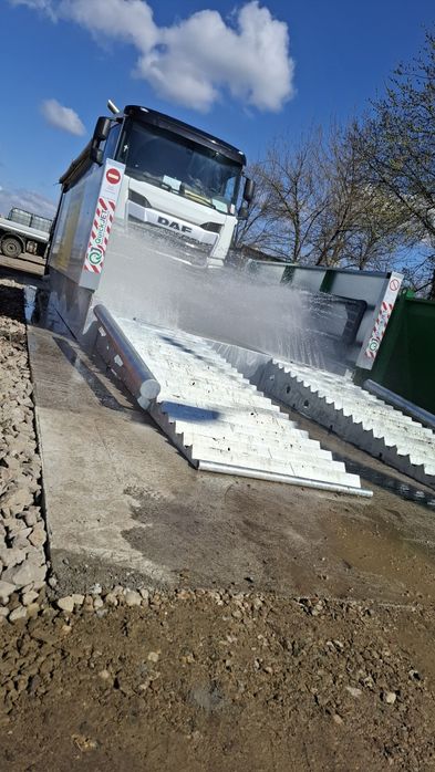 Vand/inchiriez Rampa spalat roti- sasiu