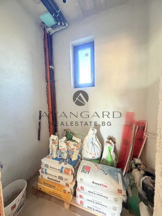 Продава се Къща в с. Златитрап, Област Пловдив - 263 кв.м за 703 €/кв.м - Снимка #6