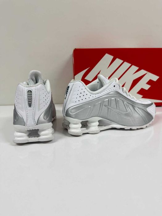Nike Shox R4 White