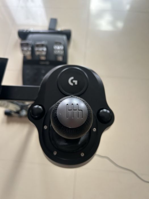 Vand volan logitech g920+pedale+schimbator+suport pentru toate
