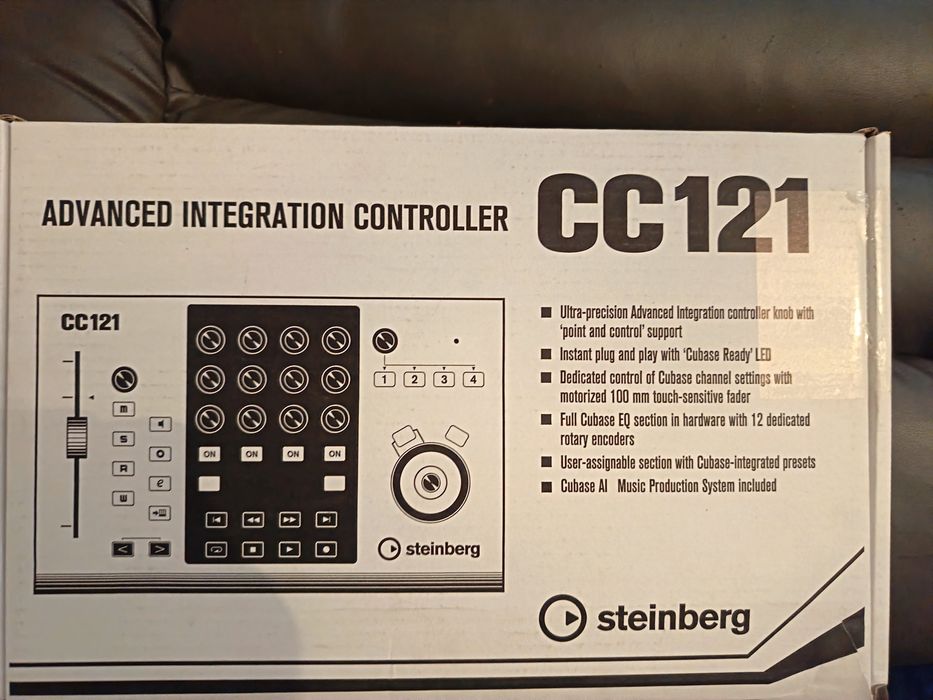 Controller Steinberg Cubase CC 121