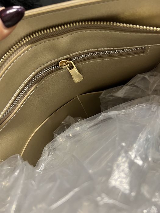 Нова дамска чанта