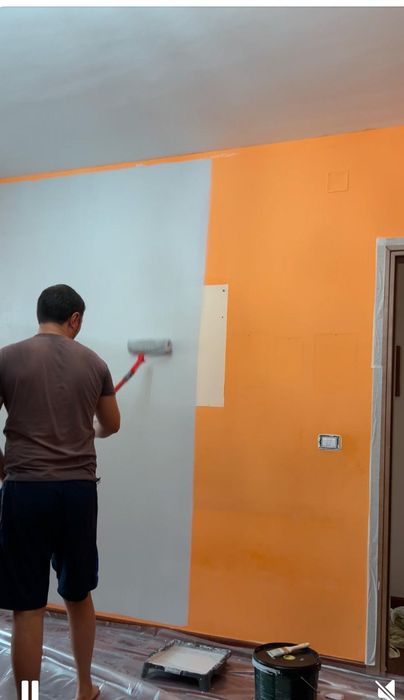 Покраска стен и потолков