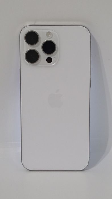 iPhone 16 Pro Max – funcționează impecabil, sticlă spartă