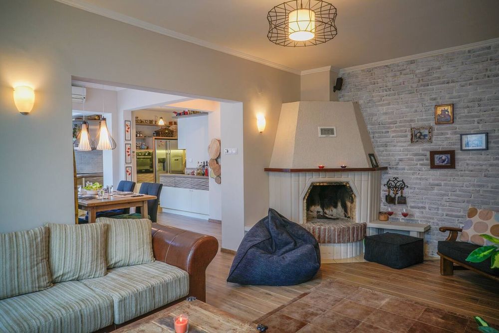 Дава се под наем Тристаен апартамент в София, Лозенец - 104 кв.м за 1450 € - Снимка #3