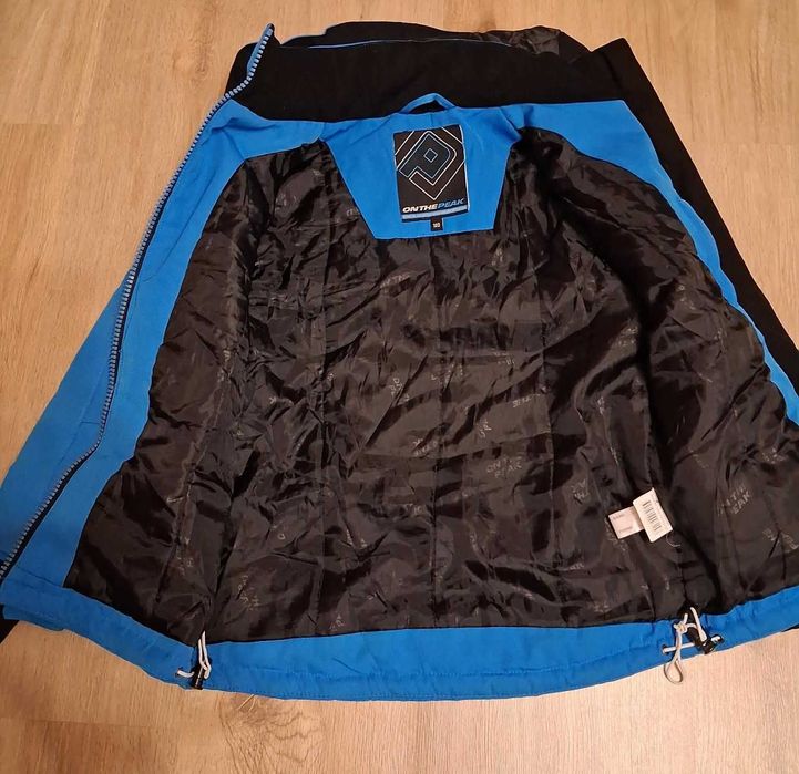 Costum schii mar.140 si 146/152