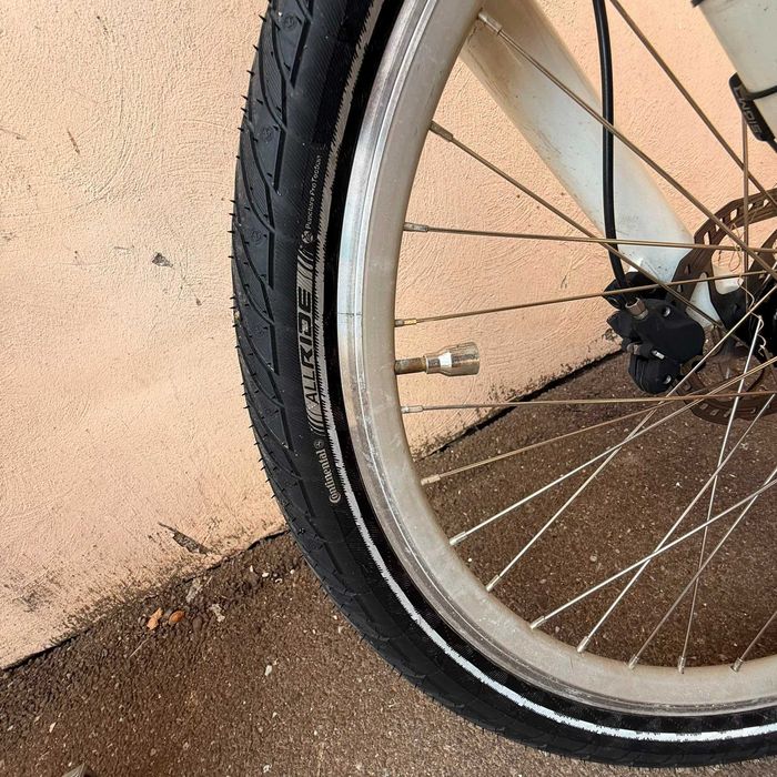 Merida Matts TFS 300 | Cadru aluminiu | Frane pe disc | Roti 26" | Shimano | SRAM