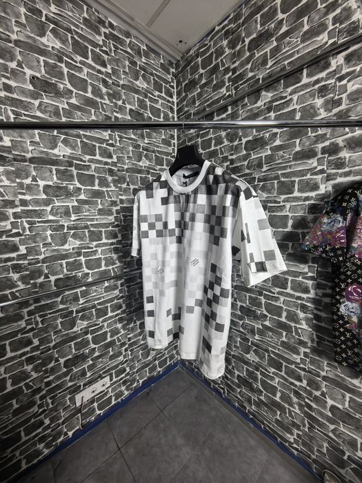 Lois Vieton тениска