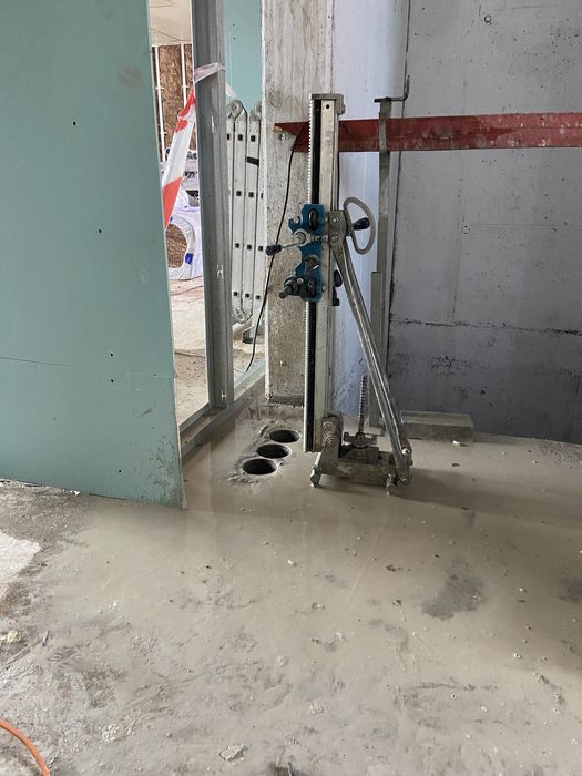 Пробиване на отвори в бетон. Пробиване на отвори . Диамантено пробиван