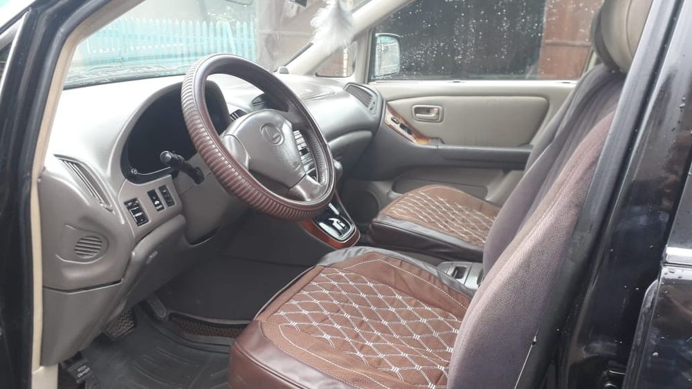 Продам Lexus в хорошем состояний