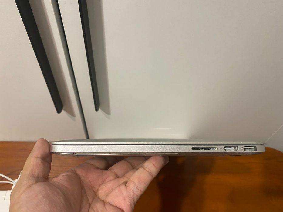 Macbook Pro с дисплеем Retina