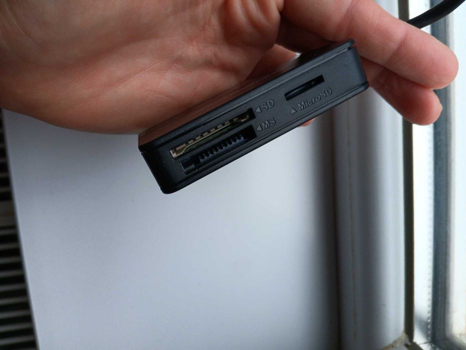 Четец на карти Card reader