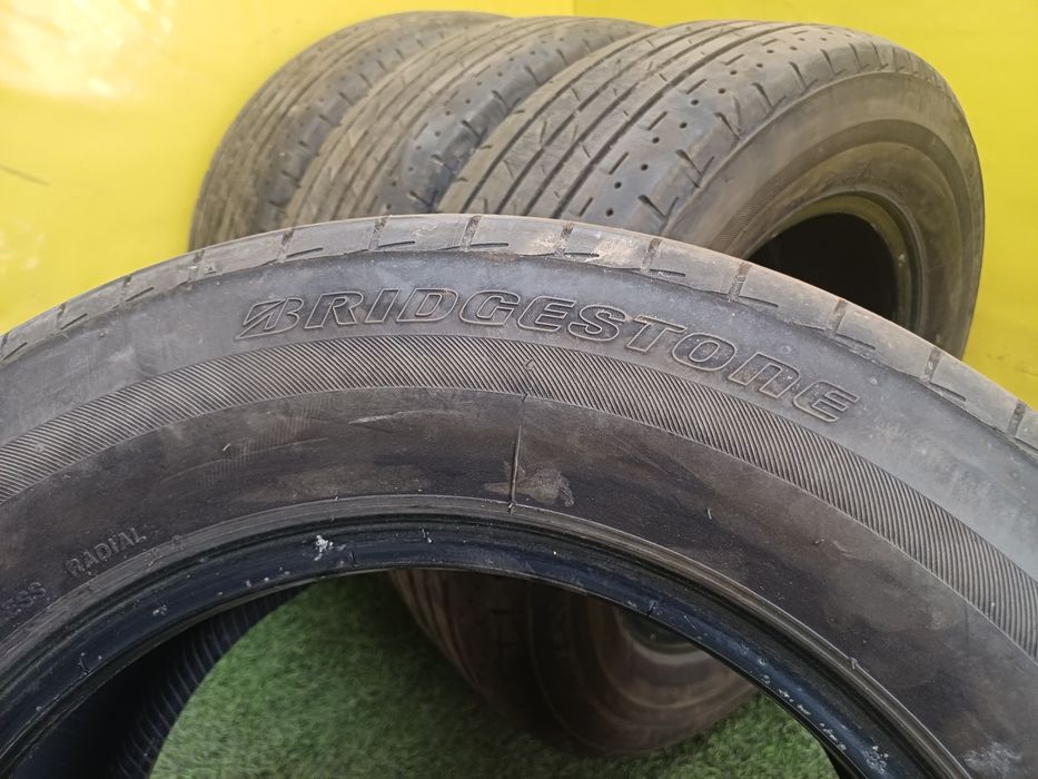 Шины 205/65 R15 Bridgestone комплект.