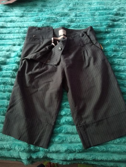 Pantaloni in și pantaloni scurți