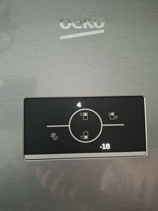 Combina frigorifica  Beko-aproape noua-garantie