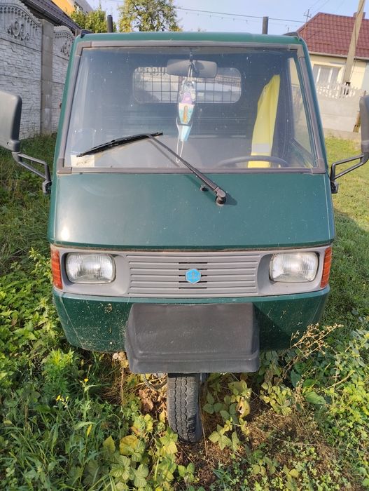 Vând Piaggio ape