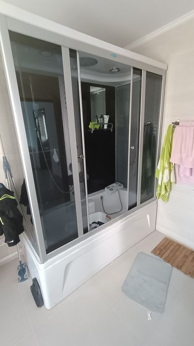 Cabina dus Kada folosita