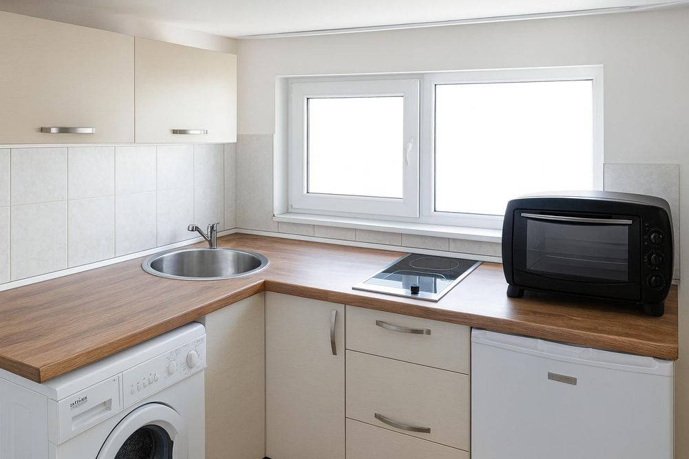 Дава се под наем Едностаен апартамент в Пловдив, Център - 20 кв.м за 178.5 € - Снимка #2