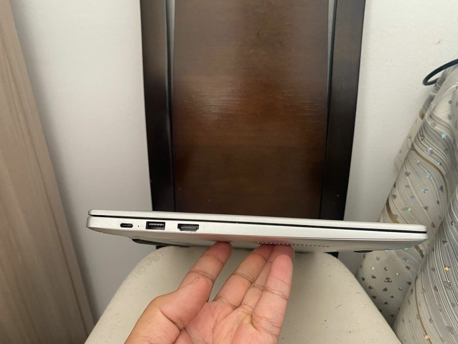Huawei Matebook Ryzen 5/512 SSD