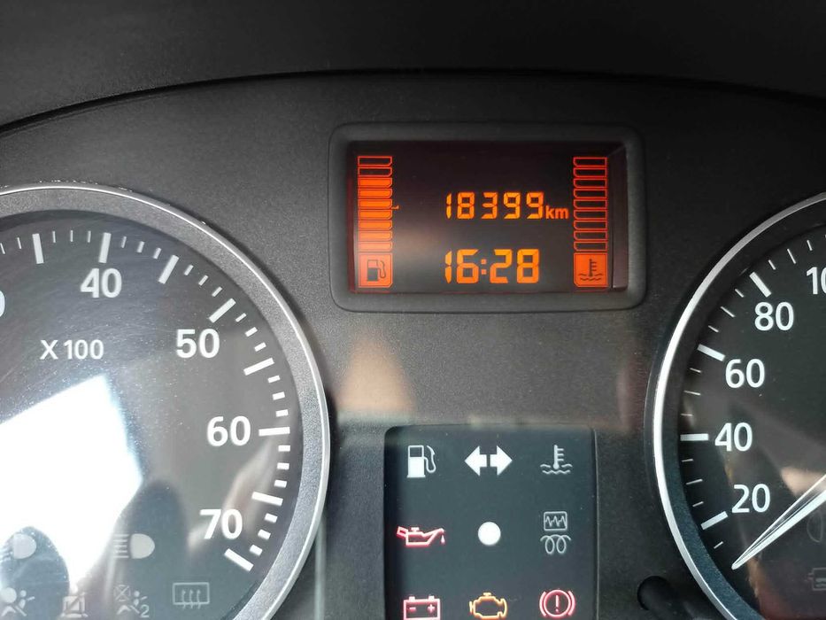 Dacia Logan 1.6 benzină, 2011, 18.399 km reali, unic proprietar