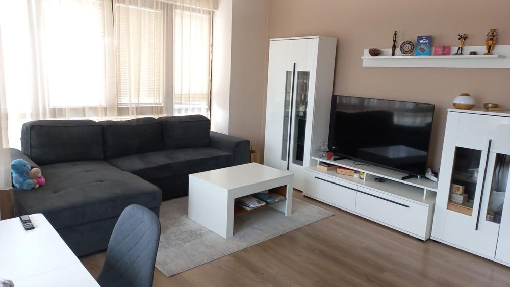 Дава се под наем Тристаен апартамент в София, Манастирски ливади - 79 кв.м за 796.62 € - Снимка #1