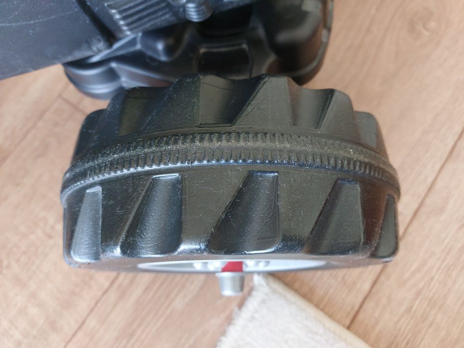 Детски трактор ( колело/кола с педали)