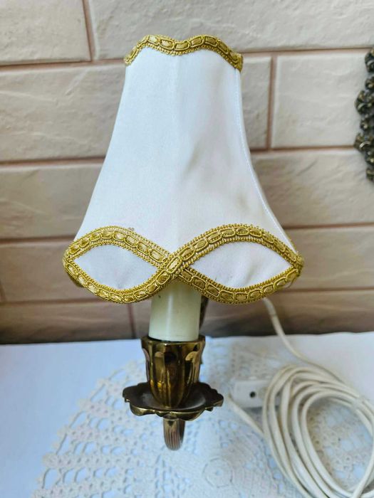 Красива месингова лампа за стена от Англия