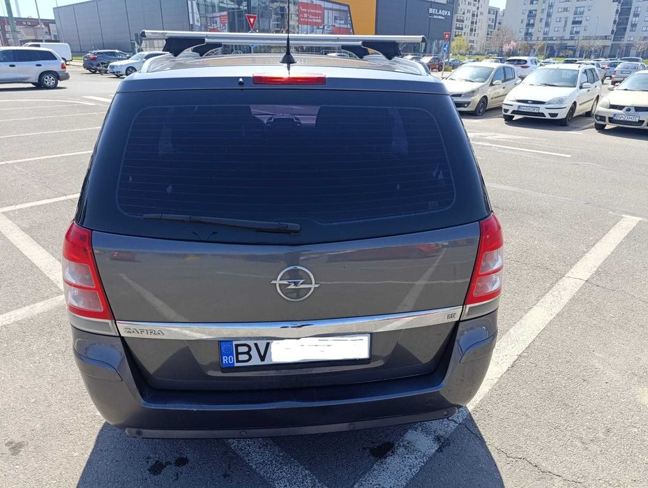 Vând Opel Zafira B 7 locuri, motor 1.7 TDI, EURO 5