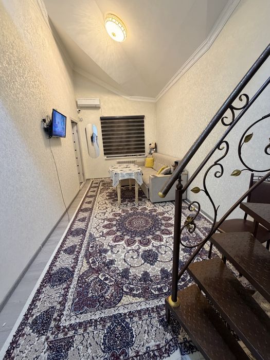 Янги новастройка икки этаж килинган квартира сотилади