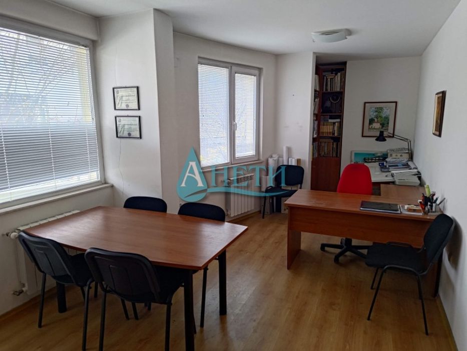Дава се под наем Офис в София, Гео Милев - 37 кв.м за 260 € - Снимка #1