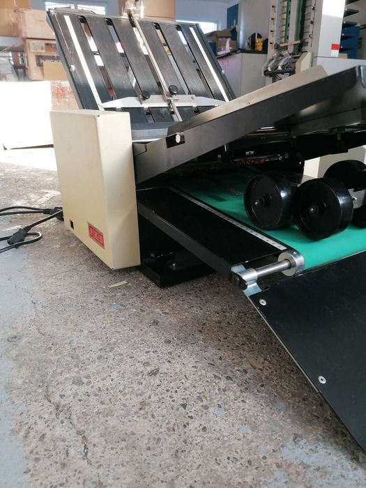 Masina profesionala de pliat si perforat FSK FG3500