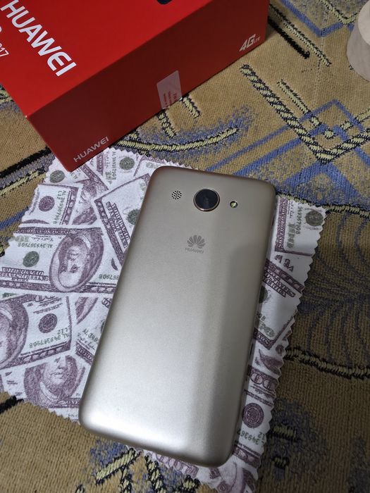 Продам срочно телефон