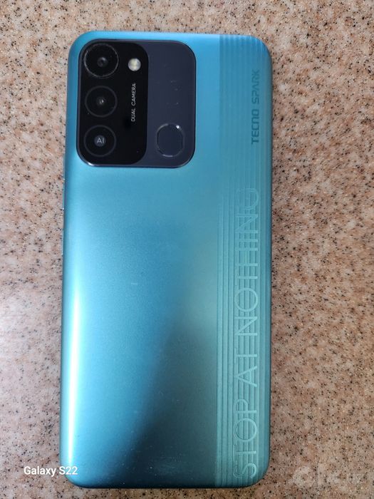 Tecno Spark 8C 64/4гб