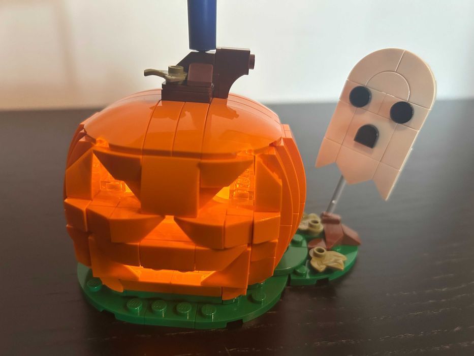 LEGO Creator 40697 Halloween Pumpkin (2024, 254 piese)