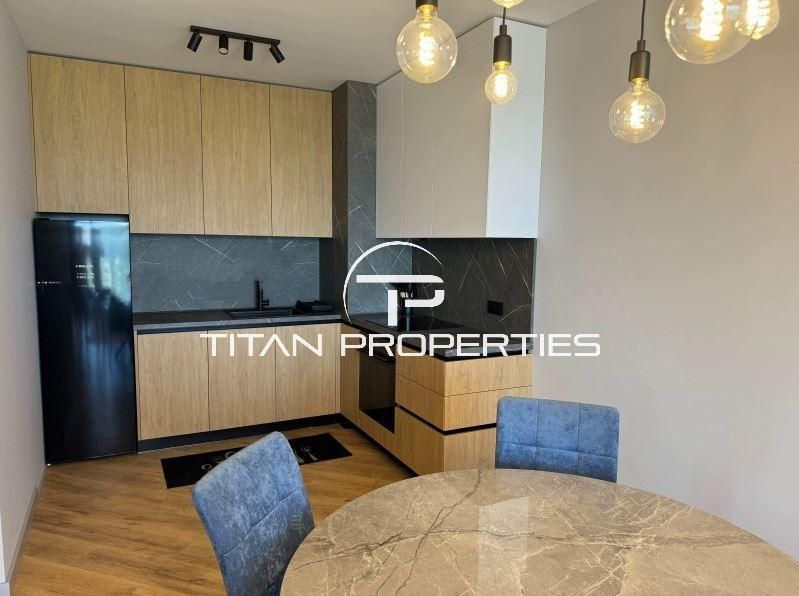 Дава се под наем Двустаен апартамент в Варна, Бриз - 74 кв.м за 1000 € - Снимка #4