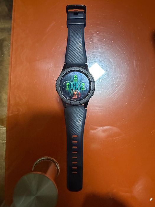 Продам часы Samsung GEAR S3 FRONTIER