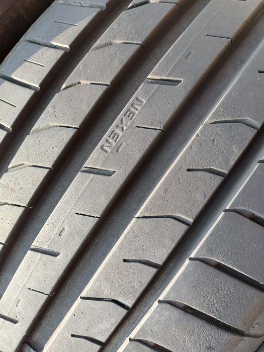 Гуми 215/55/17 Нексен