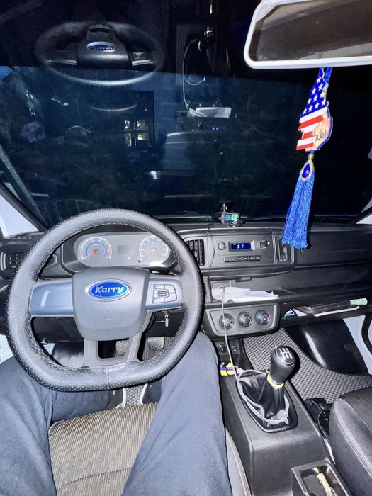 Karry янги мошина сотилади