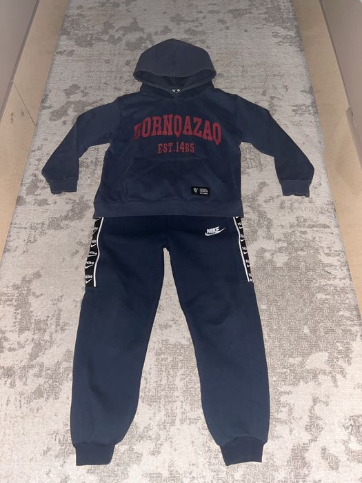 Продам одежду штаны и кофту