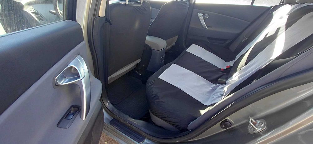 Autoturism Nissan Primera