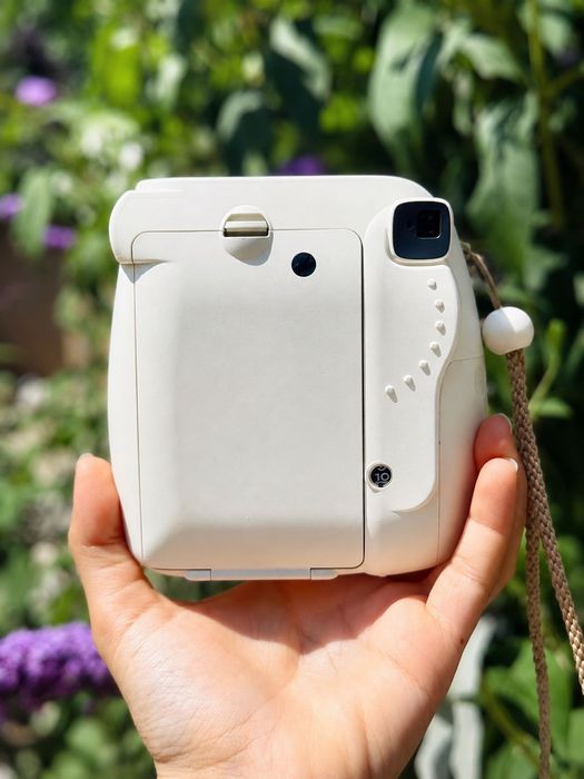 Instax Mini 8 в хорошем состоянии