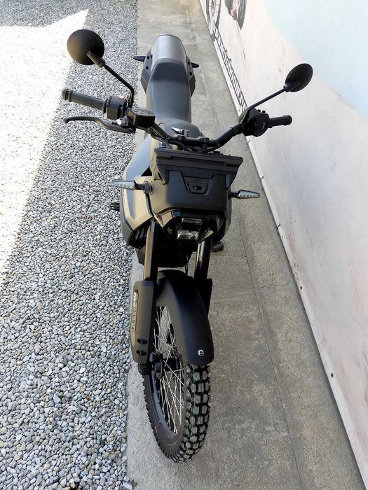 Motocicleta electrica Can-Am Origin 35kW 2025 Rate | Leasing